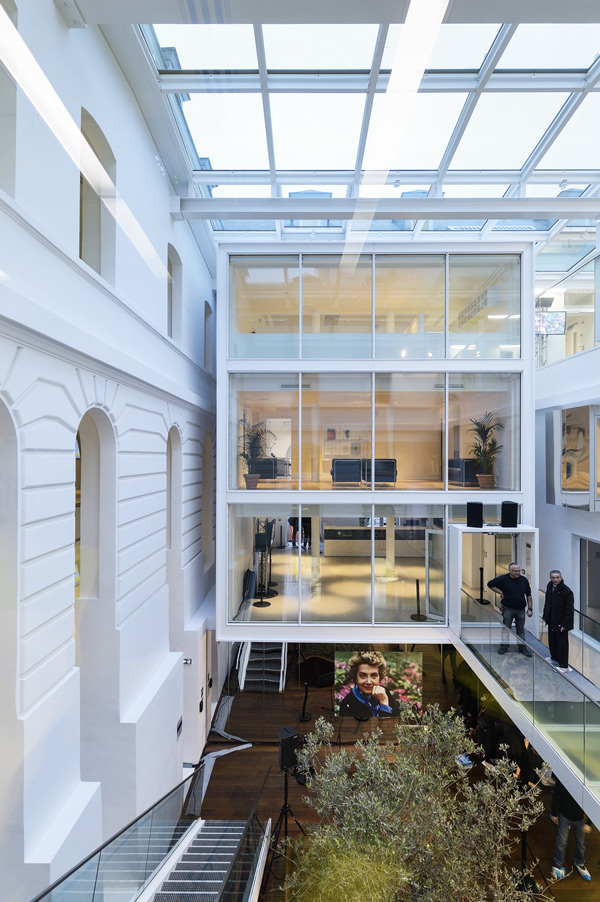Verrière acier — atrium vitré Issy-les-Moulineaux